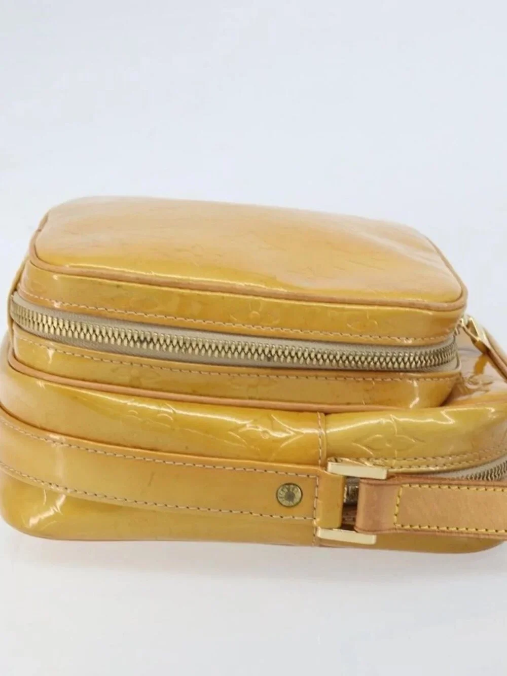 LOUIS VUITTON Monogram Vernis Wooster Shoulder Bag Beige LV